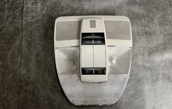 Mercedes-Benz A W169 Front seat light A1698208201