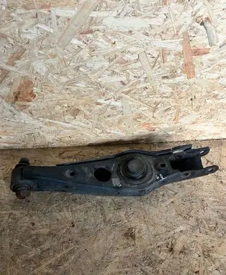 KIA Sorento Rear control arm