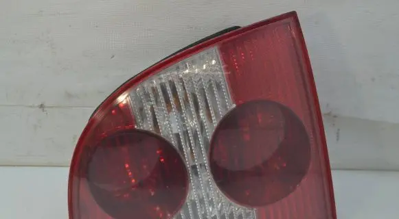 Volkswagen PASSAT B5 Rear/tail lights 3B5945096AE