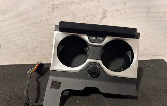 BMW X5 G05 Cup holder front 6827173 6842025
