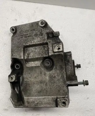 Skoda Superb B5 (3U) A/C compressor mount bracket 038260885C