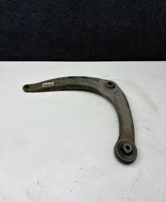 Citroen C4 II Front lower control arm/wishbone 833548