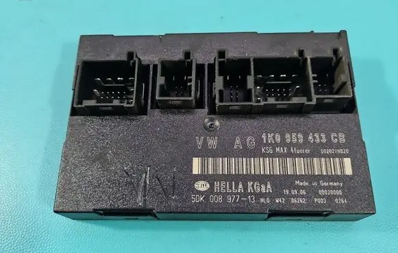 Volkswagen Touran I Central body control module 1K0959433CB IMPRK1533237