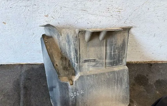 Mercedes-Benz Sprinter W906 Front mudguard A9068820604