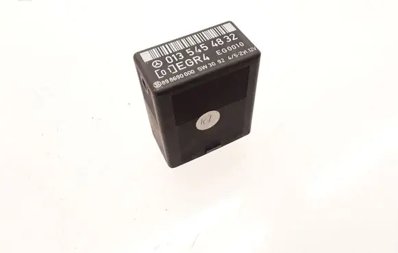 Mercedes-Benz E W124 Other relay 0135454832 898690000