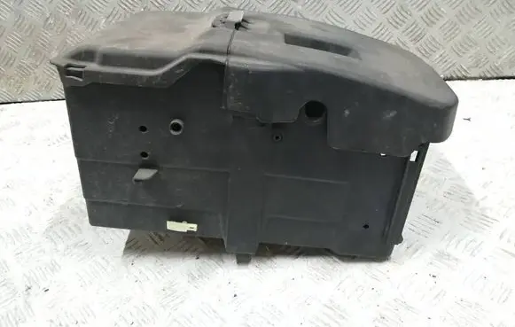 Battery box tray