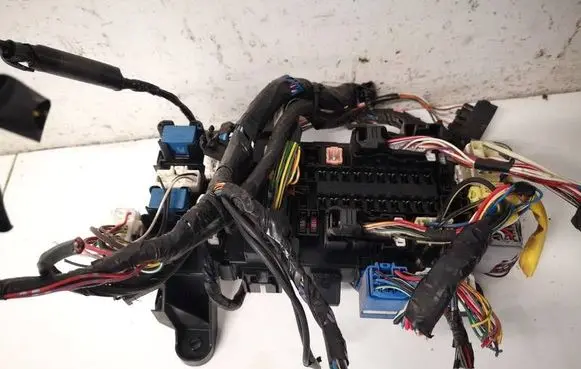 Suzuki Grand Vitara II Fuse box set 