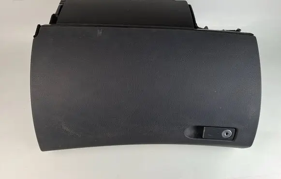 Mercedes-Benz C W204 Glove box A2046803391
