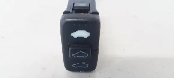 Honda CR-V Sunroof switch m19833