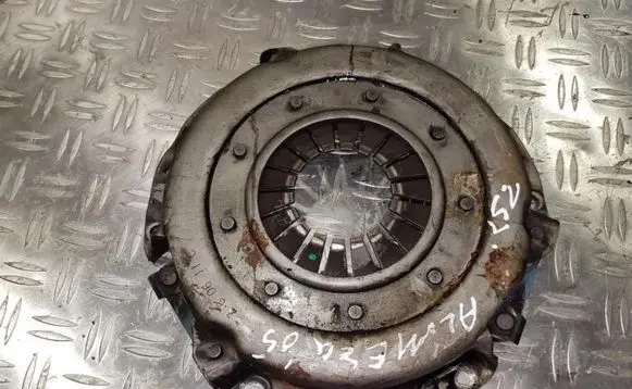 Nissan Almera N16 Pressure plate 
