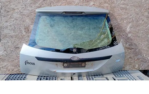 Ford Focus Front vent window/glass (coupe) 