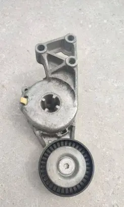 Volkswagen Golf VI Generator/alternator belt tensioner 06A903315F