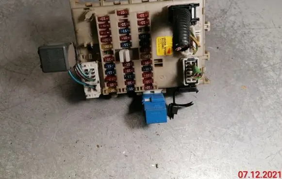 Nissan Almera N16 Fuse box set 243505M300