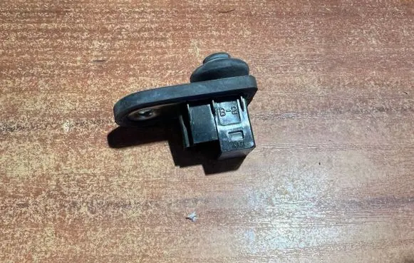 KIA Pro Cee'd I Front door sensor coupe 935603B100