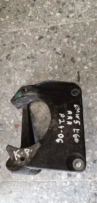 BMW 5 E60 E61 Engine mounting bracket 22116761117