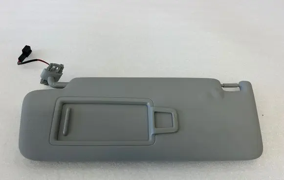 Audi Q3 F3 Sun visor 