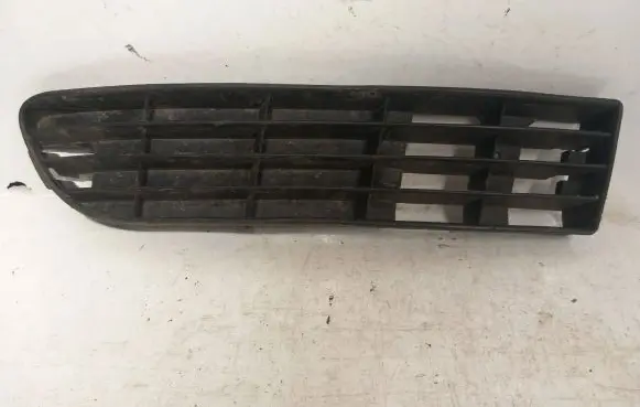 Audi A6 S6 C5 4B Front bumper lower grill ad99009