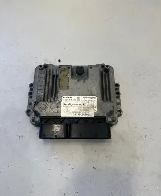 Hyundai i30 Engine control unit/module 391152A400 0281016438 0281015990