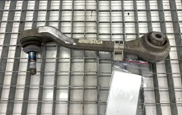 BMW 3 G20 G21 Front control arm 6898071