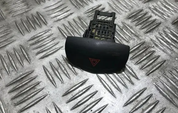 Nissan Primera Hazard light switch niles06016