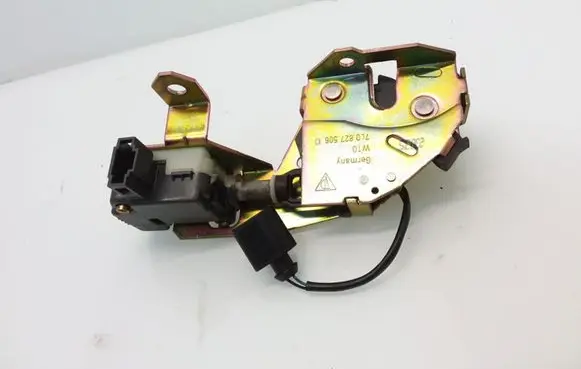 Volkswagen Touareg I Tailgate window lock/catch/latch 7L0827506D