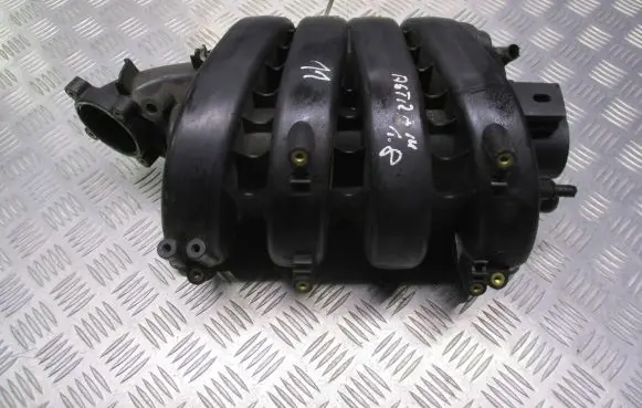 Opel Astra H Intake manifold
