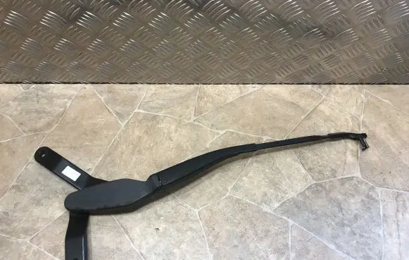 Mercedes-Benz CLS C218 X218 Front wiper blade arm A2188200444