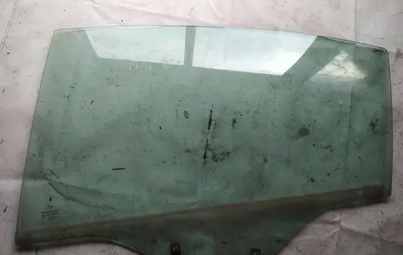Citroen C4 I Rear door window glass as2