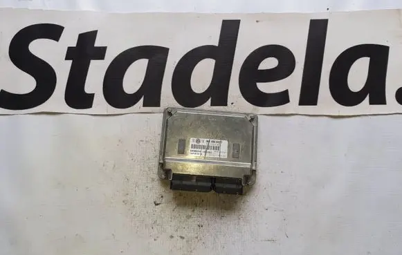Volkswagen PASSAT B5.5 Engine control unit/module 5WP4010804 068906033T 068906033