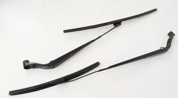 Nissan X-Trail T32 Windshield/front glass wiper blade 