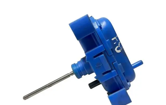 Audi A6 S6 C4 4A Central locking vacuum pump 4A0862153A