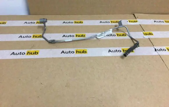 Porsche Macan (95B) Fuel line pipe 95810602703