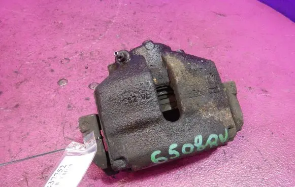 Skoda Praktik (5J8) Front brake caliper