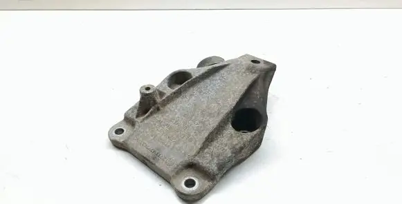 BMW 5 GT F07 Engine mounting bracket 6777623 22116777623