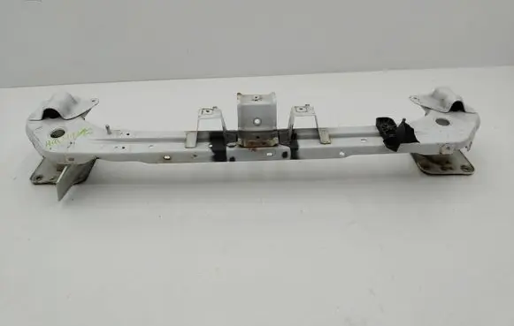 Mitsubishi Outlander Front bumper cross member 6400A781