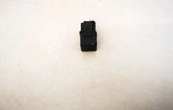 Volvo S40, V40 Other relay MB953381 V23134-B52-X240