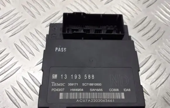 Opel Signum Central body control module 13193588