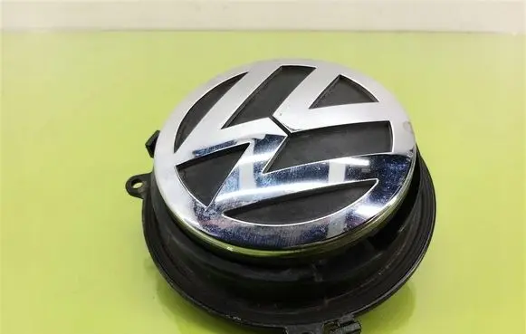 Volkswagen PASSAT B6 Tailgate/trunk/boot exterior handle 1K0827469G