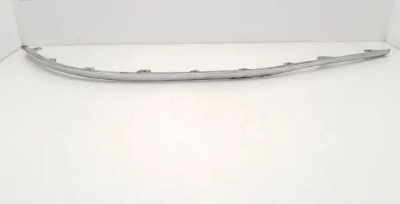Front bumper lip