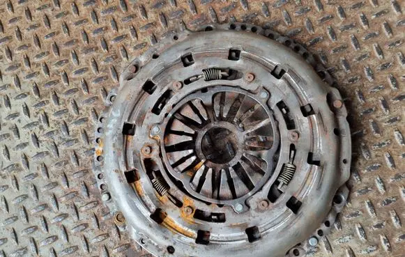 Mazda CX-5 Pressure plate 