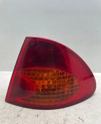 Toyota Avensis T220 Rear/tail lights 23290202 F003