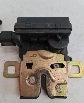 Mini One - Cooper R50 - 53 Tailgate/trunk/boot lock/catch/latch 1488775