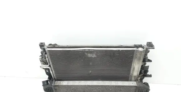 Volvo V40 Cross country Radiator set 31319064 31319168