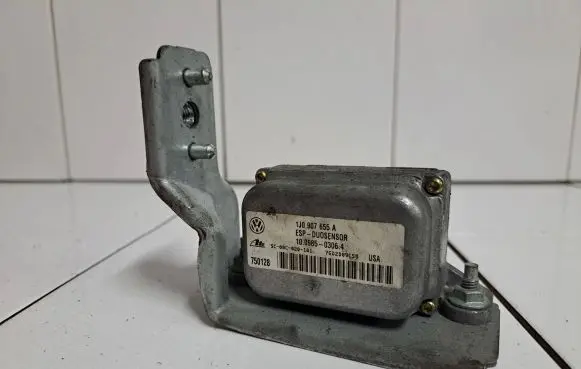 Volkswagen Golf IV ESP acceleration yaw rate sensor 1J1907637D 10098004822 09804821132200