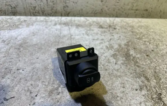 KIA Sportage USB socket connector 96125C5010 MO1809201166 C5010