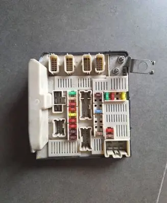 Renault Kangoo II BSM Control unit 8200451902D 7698583316 519220206