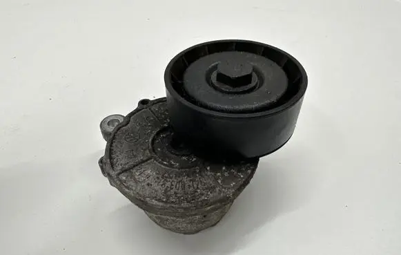 Audi A3 S3 8V Generator/alternator belt tensioner 04L903315