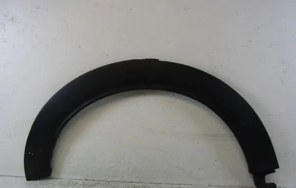 Mini Cooper Countryman F60 Front arch trim 7389369