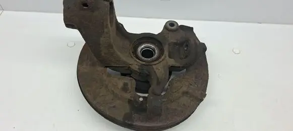 Front wheel hub