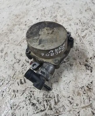 Nissan Qashqai Vacuum pump 146503760R